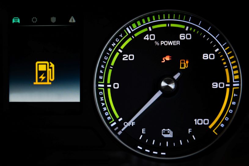 Range indicators: kilometres or battery percentage? - NAPA AUTOPRO